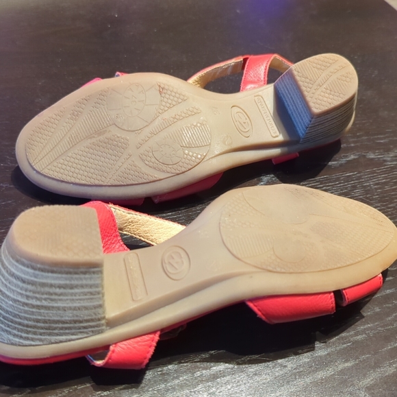 *HOST PICK* UK size 4 Worn ONCE Leather Sandals, Comfort Cushioned, RRP £49 - Picture 9 of 15
